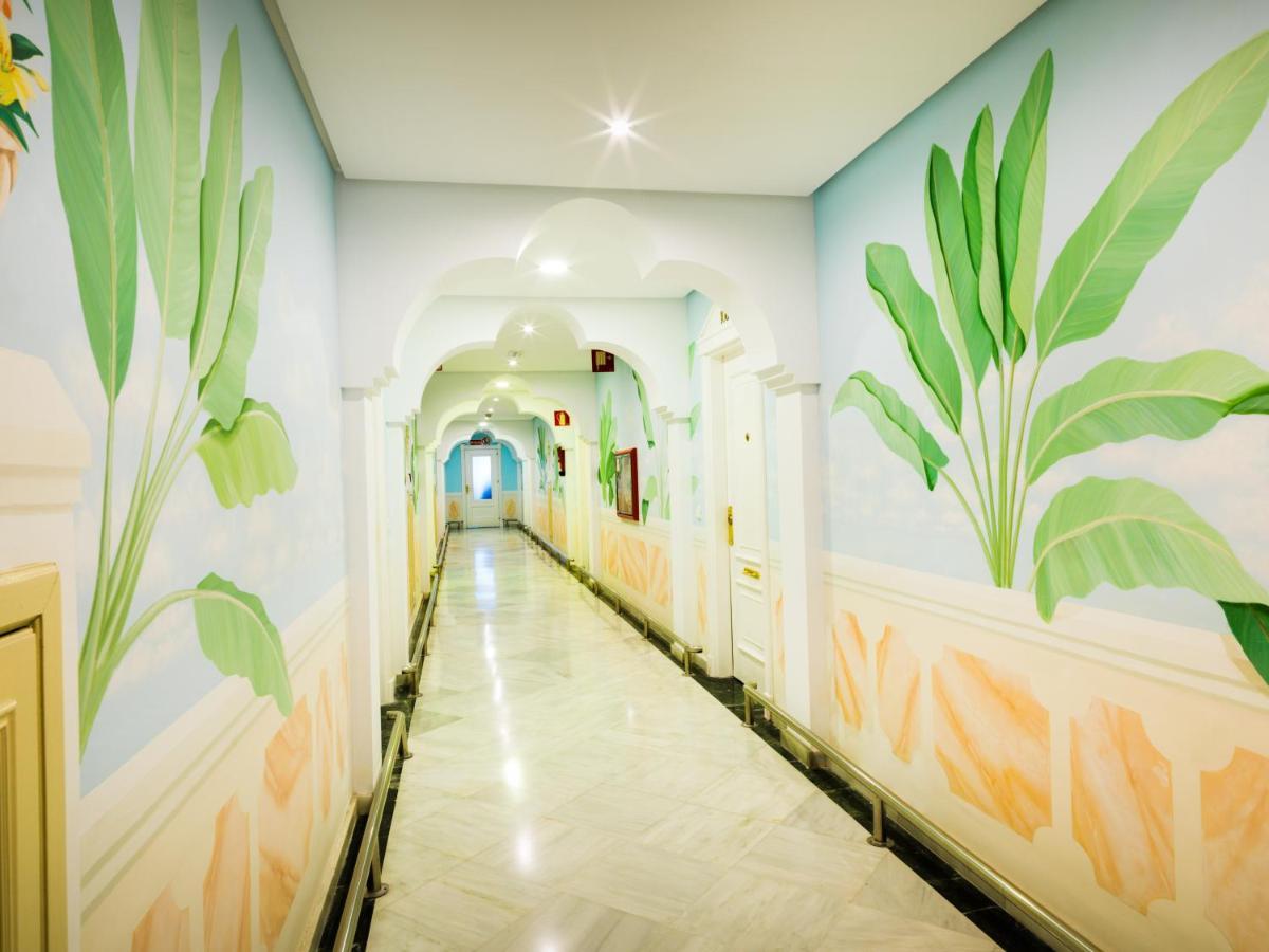 Monarque Sultan Aparthotel